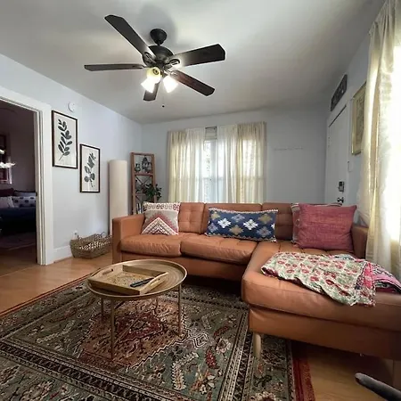 Amazing Rental In La